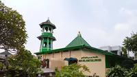 Masjid Jami Kali Pasir di Sukasari, Tangerang.