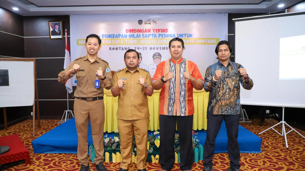 Pelatihan Penerapan Nilai Sapta Pesona yang digelar Dinas Pemuda, Olahraga dan Pariwisata (Dispopar) Kota Bontang di Hotel Bintang Sintuk