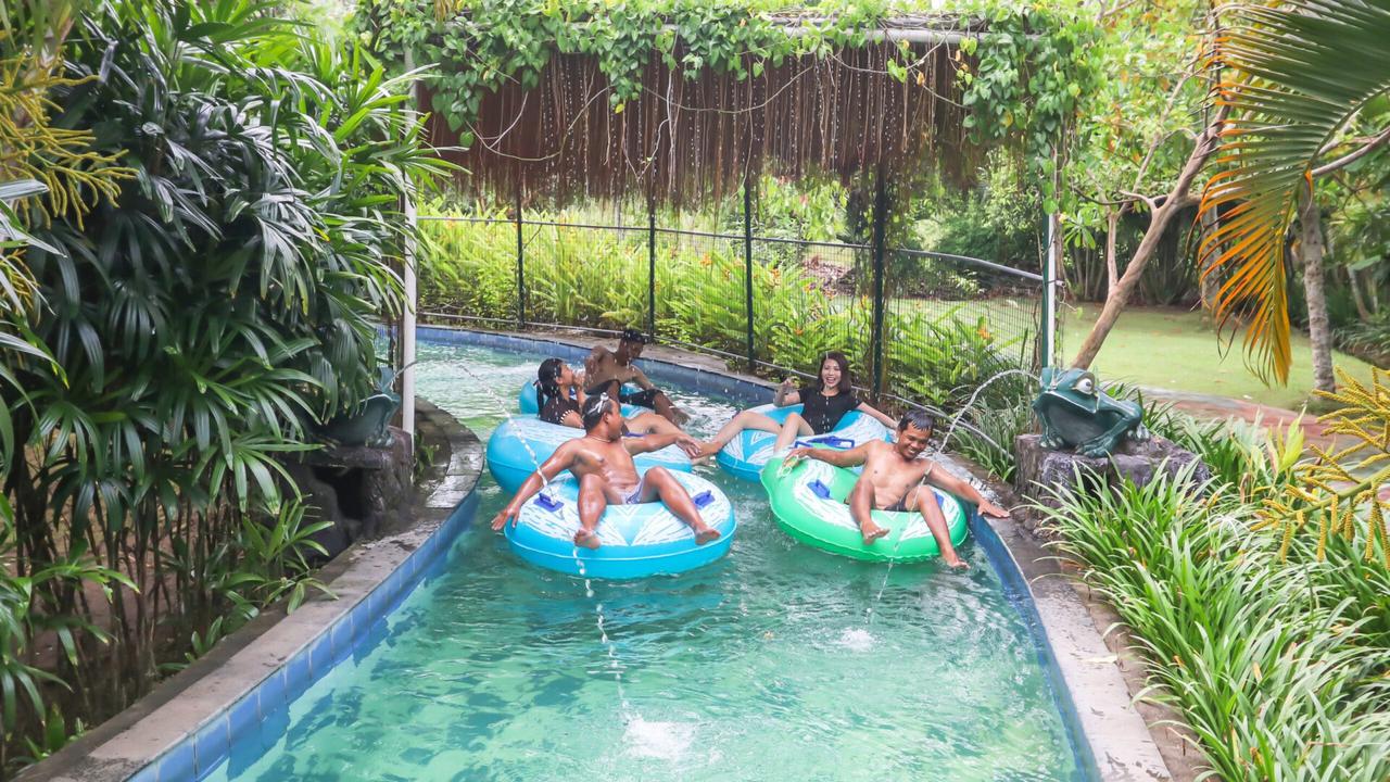 5 Wahana Seru di Grand Puri Waterpark
