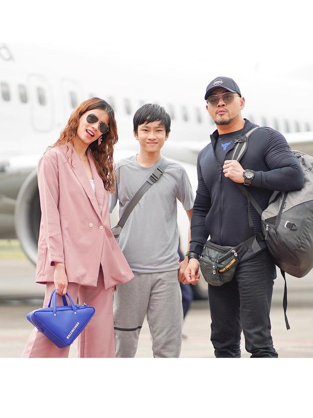 Potret mesra Deddy Corbuzier dan Sabrina Chairunnisa