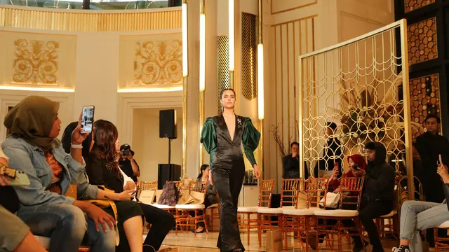 Koleksi Busana Emmara Bikin Tampil Cantik ala Sosialita dengan Harga Terjangkau