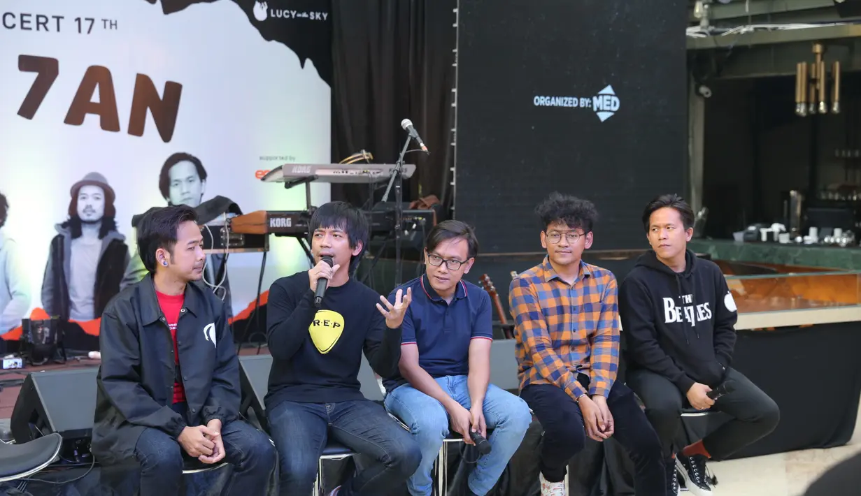 D'Masiv di kawasan SCBD, Jakarta Selatan, Selasa (3/3/2020). (Daniel Kampua/Fimela.com)