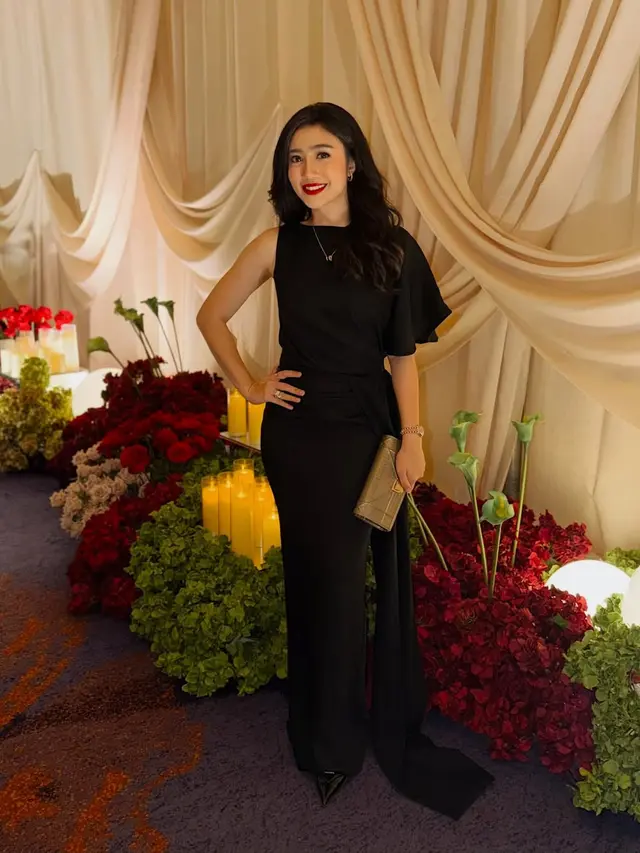 Gaya Serasi Febby Rastanty & Drajad Djumantara Saat Kondangan di Pernikahan Ranggaz Laksmana-Angie Prijanto