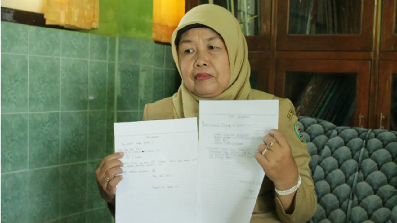 Bocah Rokok Elektrik