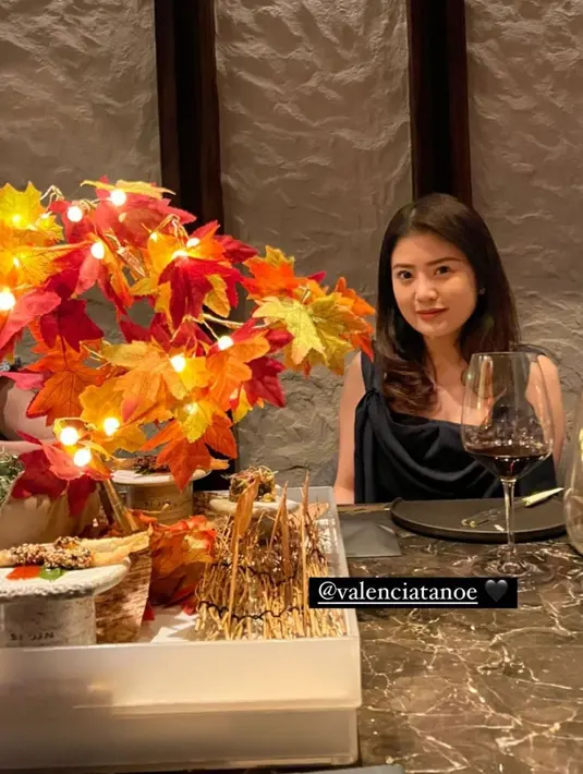 <p>[Instagram/valenciatanoe]</p>