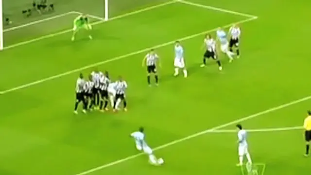 Lawan 10 Pemain Newcastle, ManCity Menang Besar