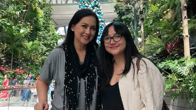 Potret Chika Bagaskara Anak Sambung Ira Wibobo (sumber: instagram/irawbw)