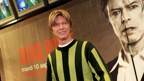 Mengenal David Bowie, Mendiang Bapak Glam Rock Seantero Bumi yang Tinggalkan Banyak Warisan Unik di Dunia Musik dan Fashion - ShowBiz Liputan6.com