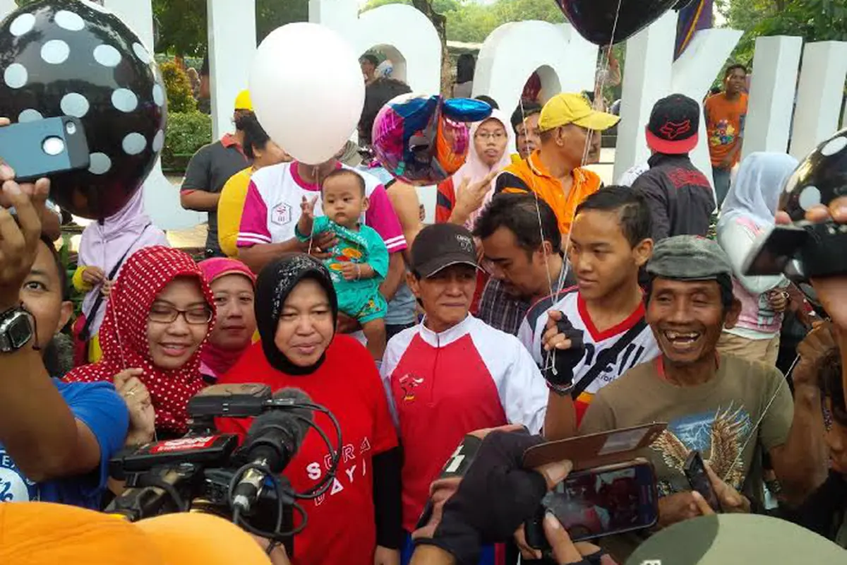 20150927-Risma-Whisnu-Pamit ke Warga Surabaya-Taman Bungkul-Surabaya
