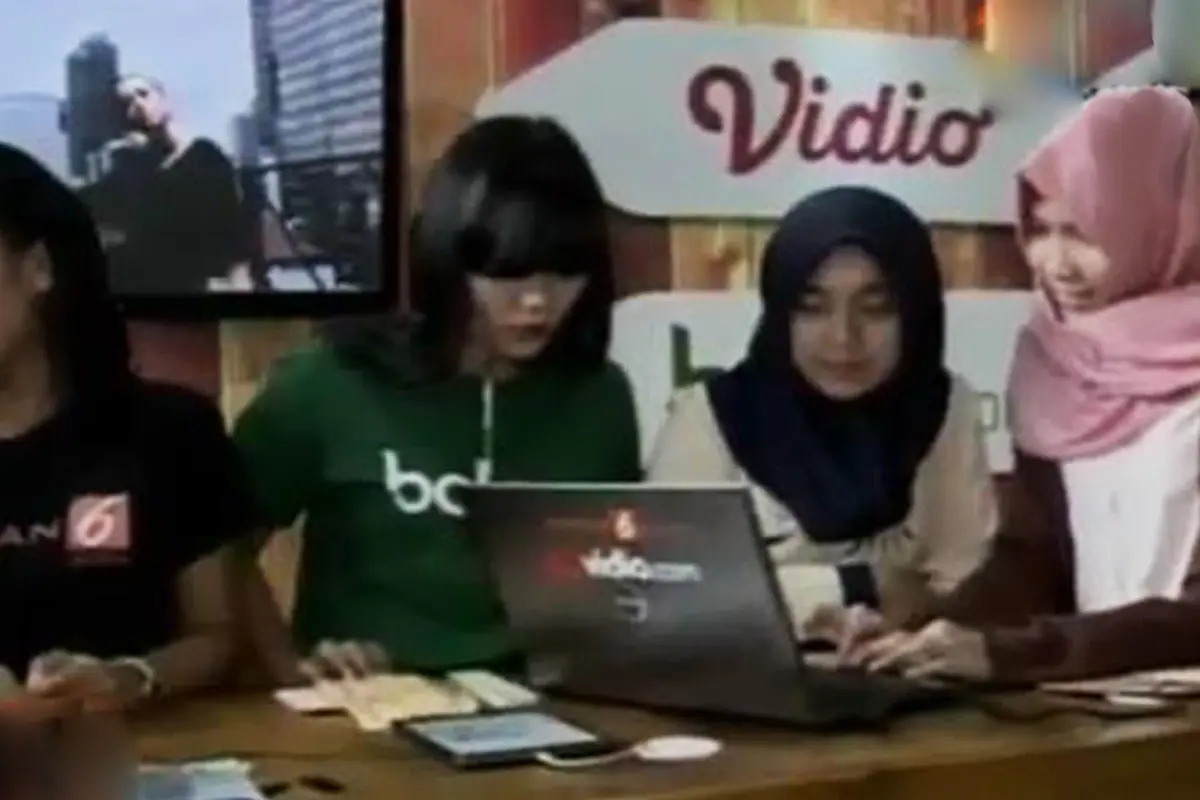 VIDEO: EMTEK Goes to Campus 2016 Disambut Antusias Mahasiswa IPB