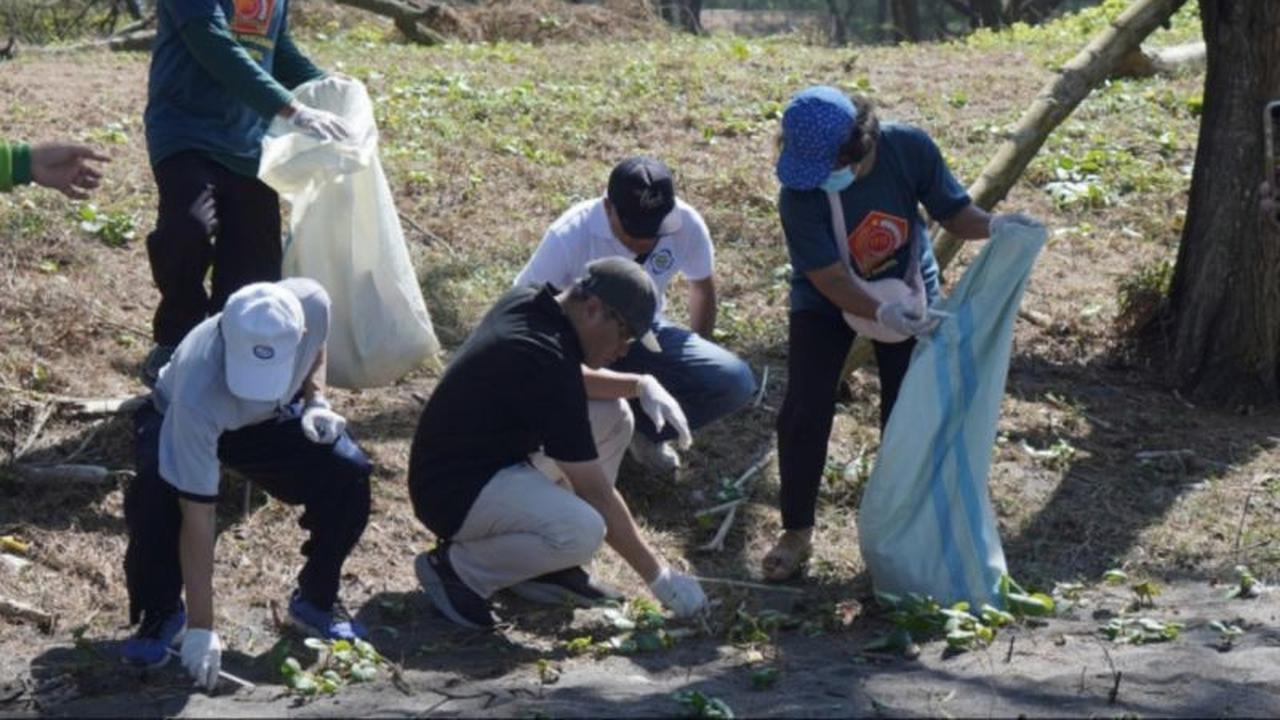 Bupati Bantul Imbau Wisatawan Stop Buang Sampah Plastik Pantai, Sedotan Paling Lama Terurai!