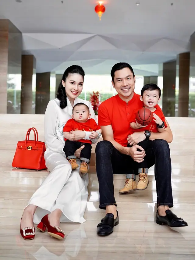 [Fimela] Sandra Dewi