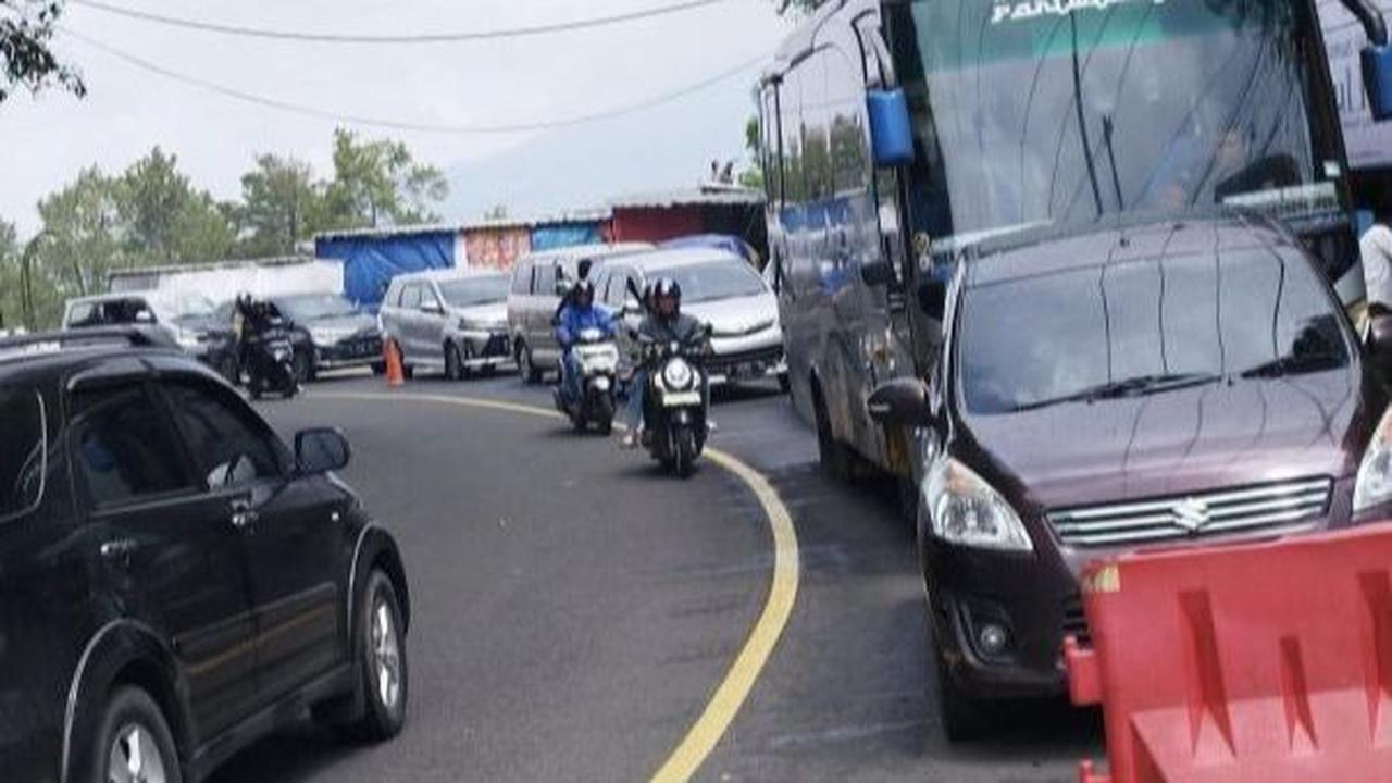 H+5 Lebaran 2024, Jalur Puncak Berlakukan Contraflow
