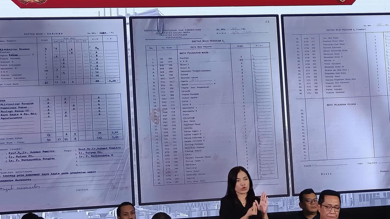 Bareskrim perlihatkan ijazah Jokowi