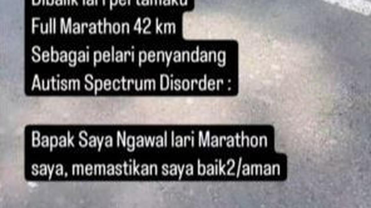 "Bapak saya ngawal lari marathon saya, memastikan saya baik2/aman," tulisnya. <br>