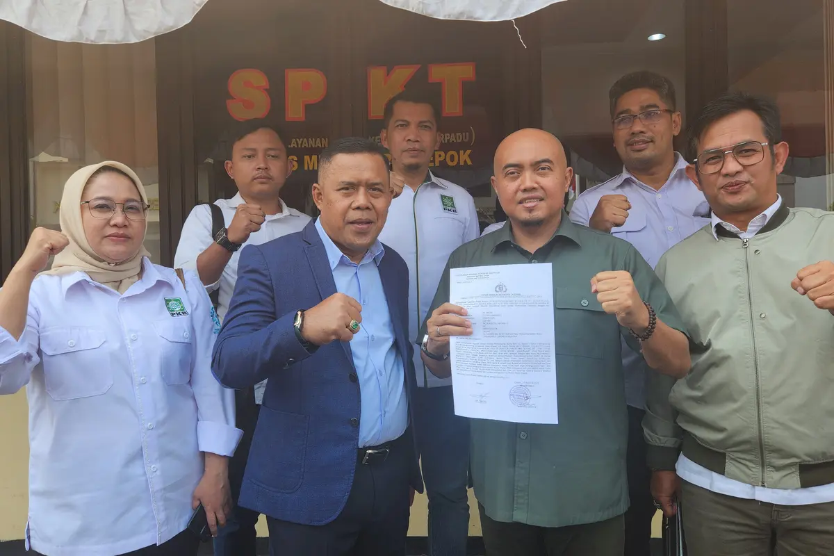 Pengurus DPC PKB Kota Depok melaporkan Lukman Edy ke Polres Metro Depok (Liputan6.com/Dicky Agung Prihanto)