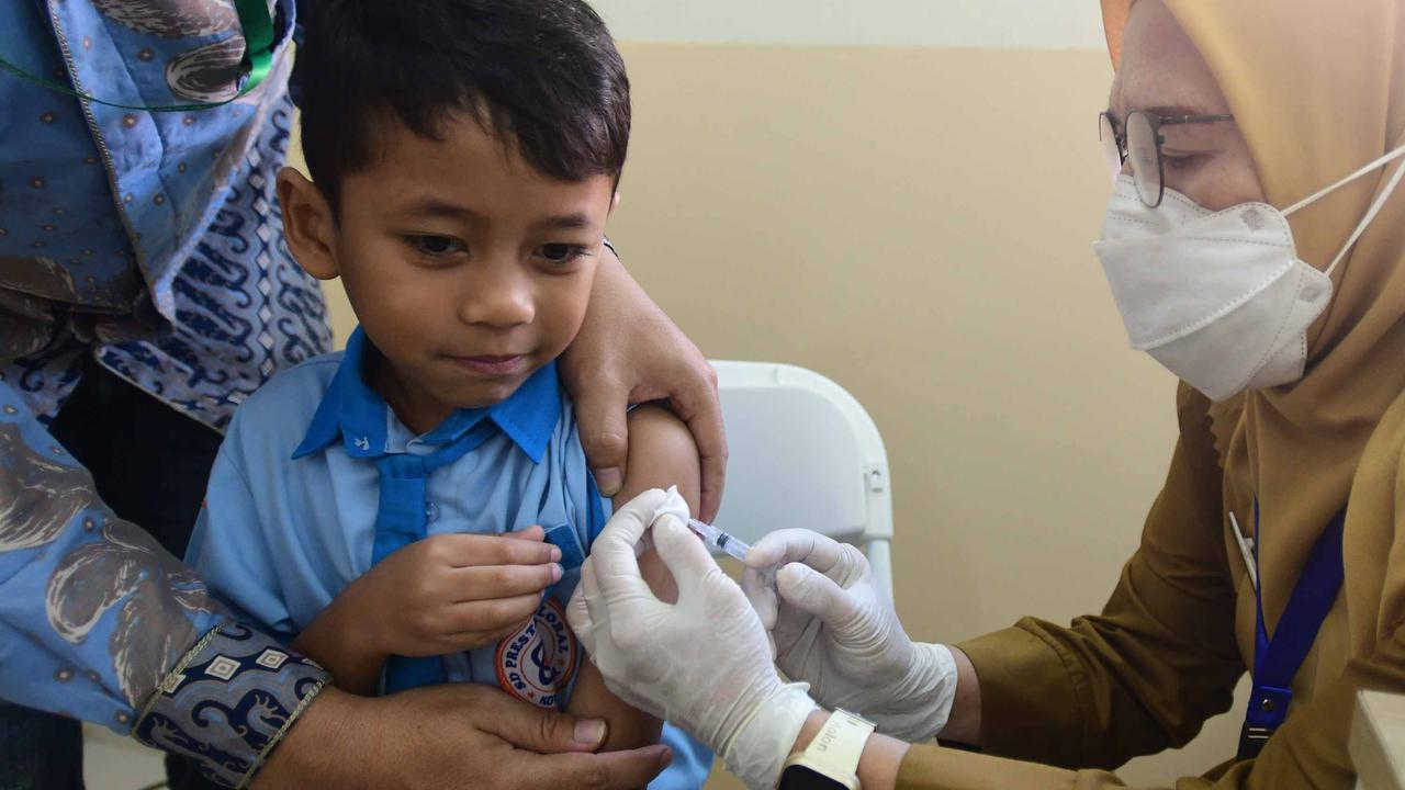 FOTO:  Antusias Murid SD Ikuti Cek Pemeriksaan Gratis di Sekolah
