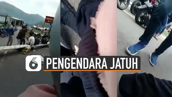 VIDEO: Viral Pengendara Motor Jatuh Setelah Teriak Tarik Sis
