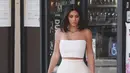 Kim Kardashian mengunggah sebuah foto yang mempromosikan permen diet. Ternyata hal itu membuat netizen marah. (instagram/kimkardashian)