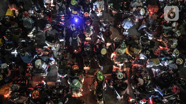 Puncak arus Mudik Lebaran 2022 di Pelabuhan Merak Banten