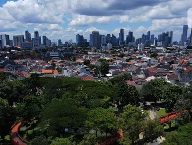 Suasana Taman Eco Park Tebet yang diambil dengan kamera foto (drone) nir- awak, Jakarta, Sabtu (7/1/2023).  Perencanaan DKI Jakarta akan menargetkan kawasan  RTH  menjadi 664,01 kilometer persegi atau setara 30,92%  dengan menetapkan luas RTH minimal 30 persen dari luas seluruh kawasan perkotaan Jabodetabek, Puncak dan Cianjur . (merdeka.com/Imam Buhori)