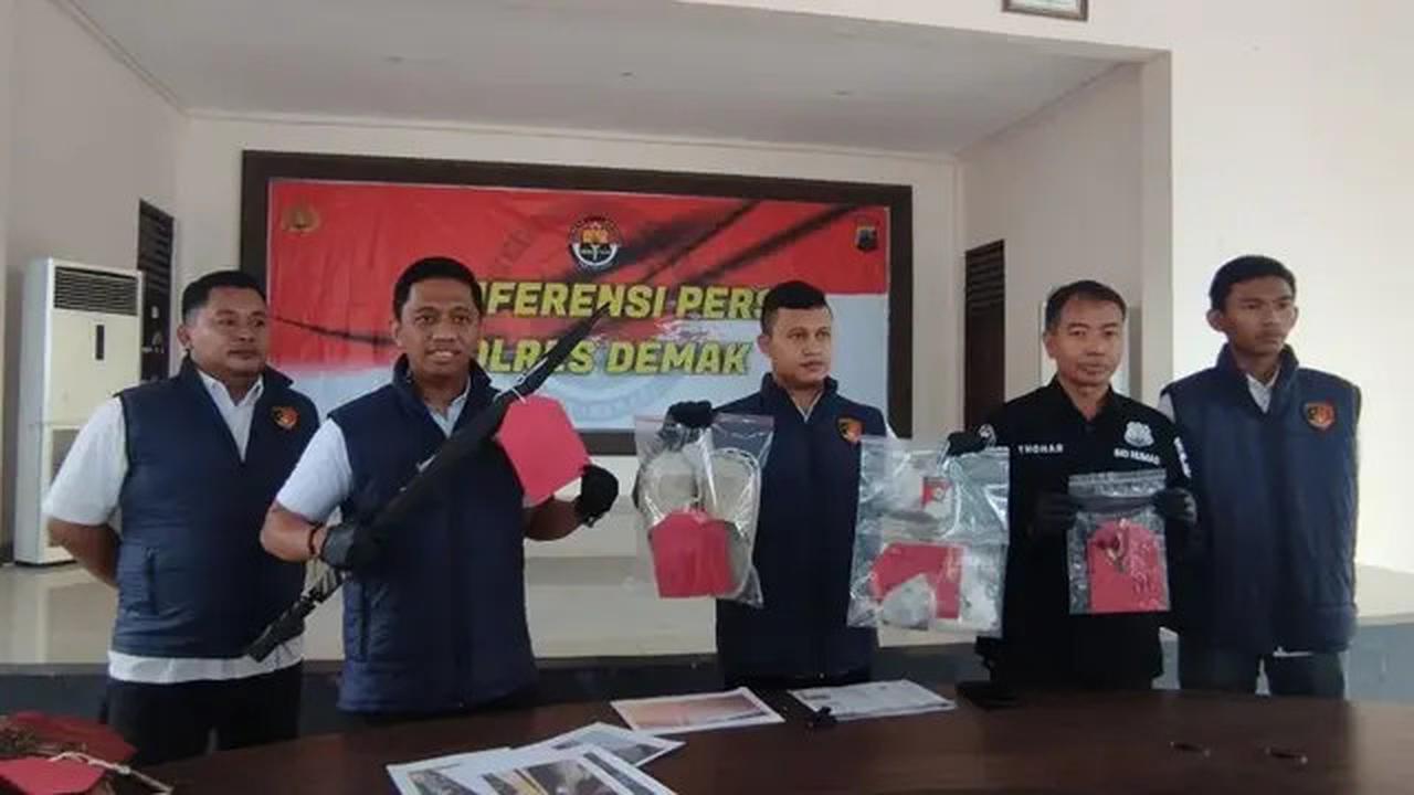 Kronologi Rumah Mantan Kepala Desa dan ASN di Demak Terbakar