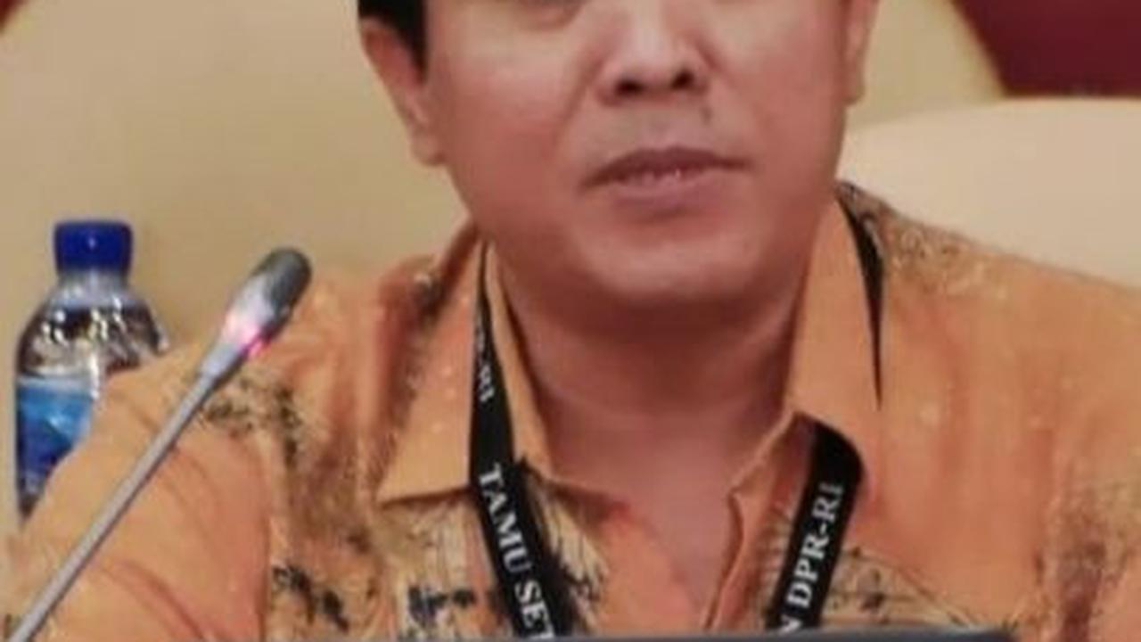 Mengenal Sosok Agus Riewanto, Pakar Tata Negara UNS yang Bakal Jadi Panelis di Debat Pilpres 2024