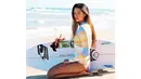 Malia Manuel meraih penghargaan dari Association of Surfing Professionals (ASP)  sebagai Women’s Rookie of The Year  pada umur 19 tahun. (Bola.com/Instagram Malia)