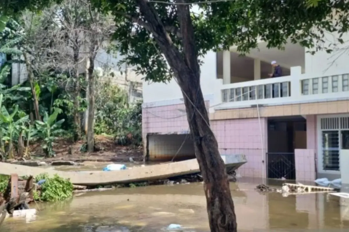 Pemerintah Kota Administrasi Jakarta Selatan (Pemkot Jaksel) berencana membangun rumah vertikal untuk menangani banjir yang kerap terjadi di Jati Padang, Pasar Minggu.