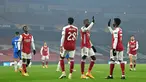 Gelandang Arsenal, Nicolas Pepe (ketiga kanan) berselebrasi dengan rekan-rekannya usai mencetak gol ke gawang Molde pada pertandingan grup B Liga Europa di Emirates Stadium di London (5/11/2020). Arsenal menang telak atas Molde 4-1. (AFP/Glyn Kirk)