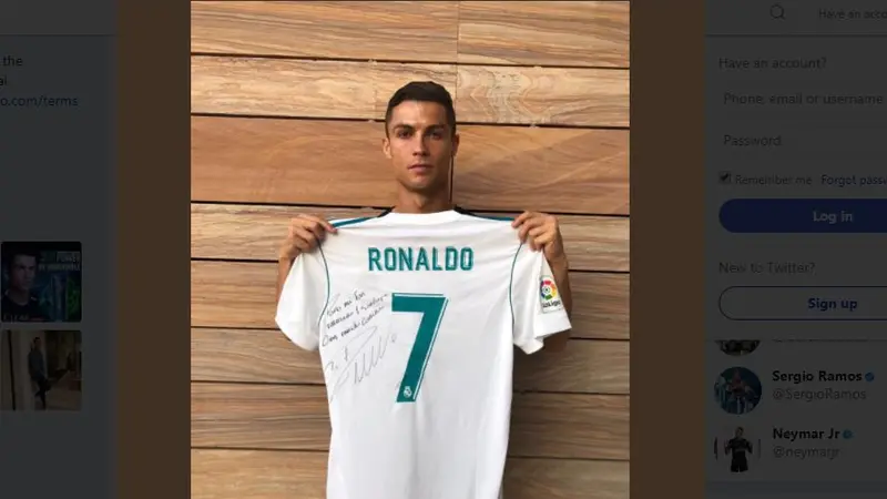 Mega bintang Real Madrid, Cristiano Ronaldo menghibur keluarga korban gempa Meksiko