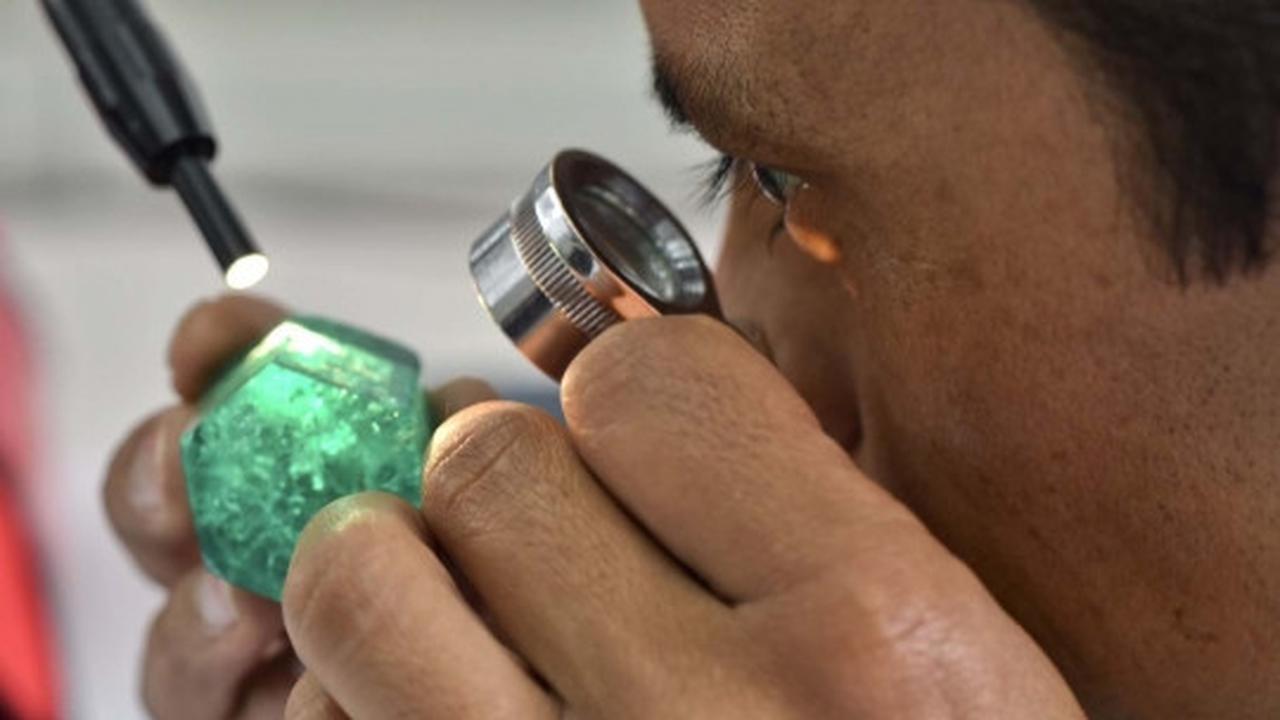 Ini wujud Colombian Emerald, zamrud terindah di dunia