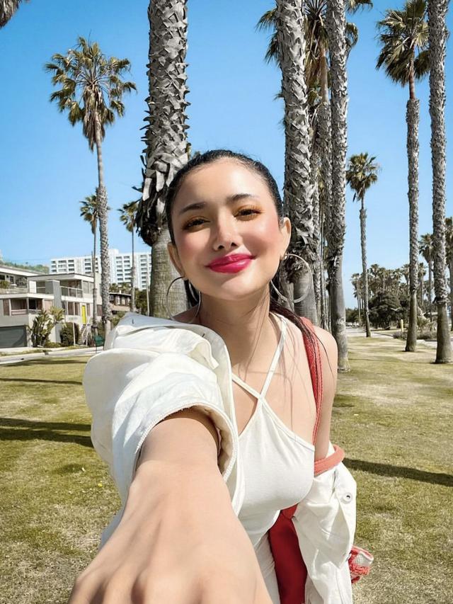 6 Potret Sheila Salsabila, Sahabat yang Sebut Marshanda Hilang di LA