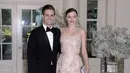 Miranda Kerr dan Evan Spiegel yang sudah resmi bertunangan kabarnya akan segera mungkin melangsungkan pernikahan mereka. Menuju hari bahagia tersebut, tersebar foto-foto pesta pertunangan mereka. (AFP/Bintang.com)