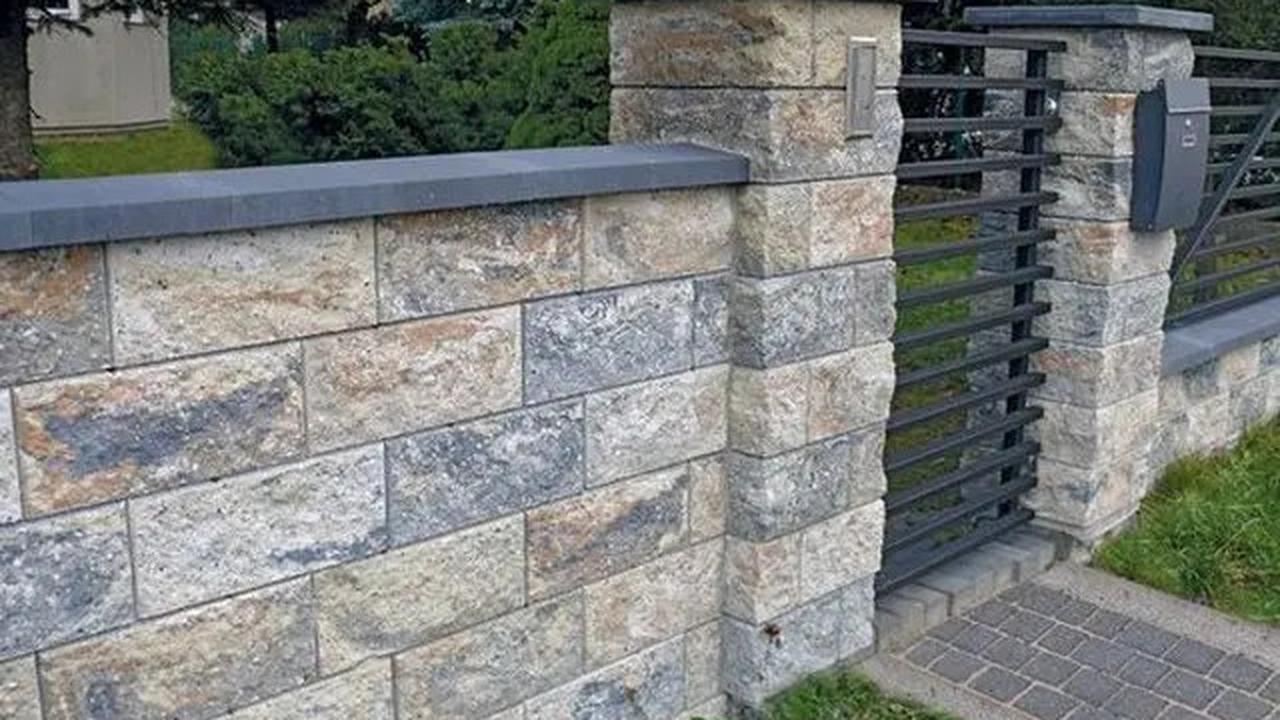10 Desain Pagar Tembok Minimalis yang Unik dan Bikin Rumah Makin Estetik