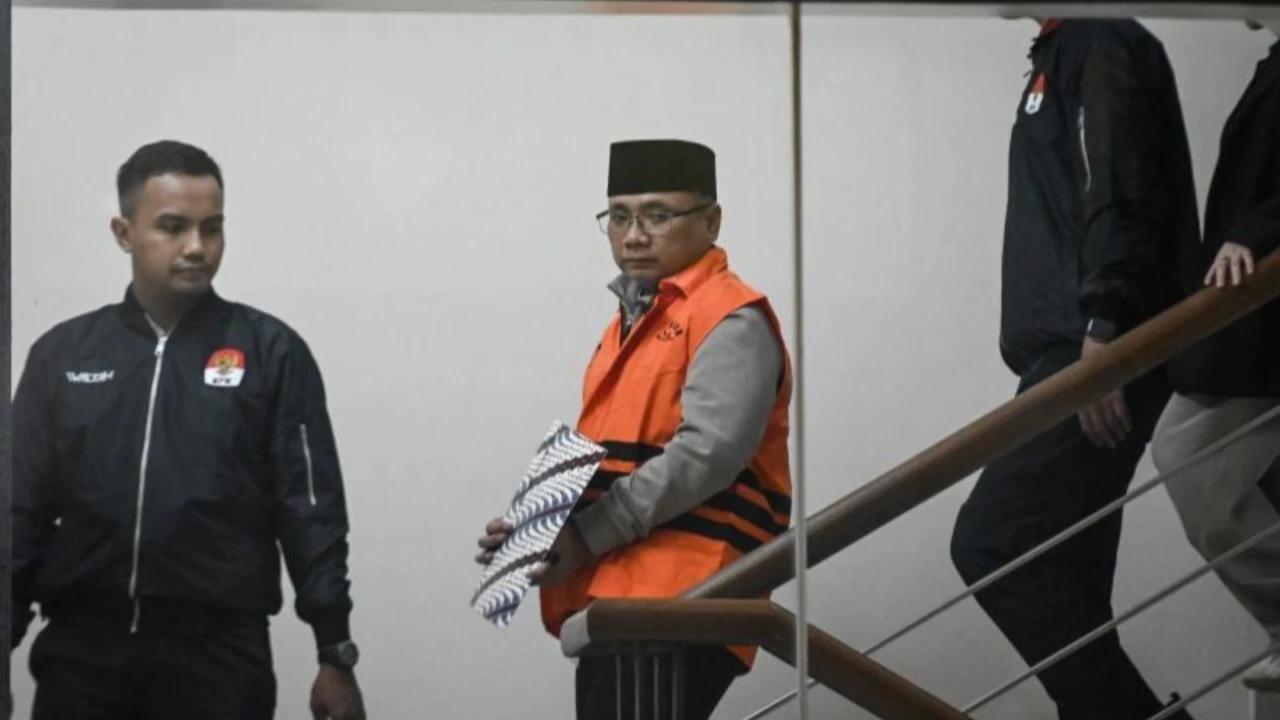 Kata Kuasa Hukum Eks Menag Yaqut Soal Peralihan Status Jadi Tahanan Rumah