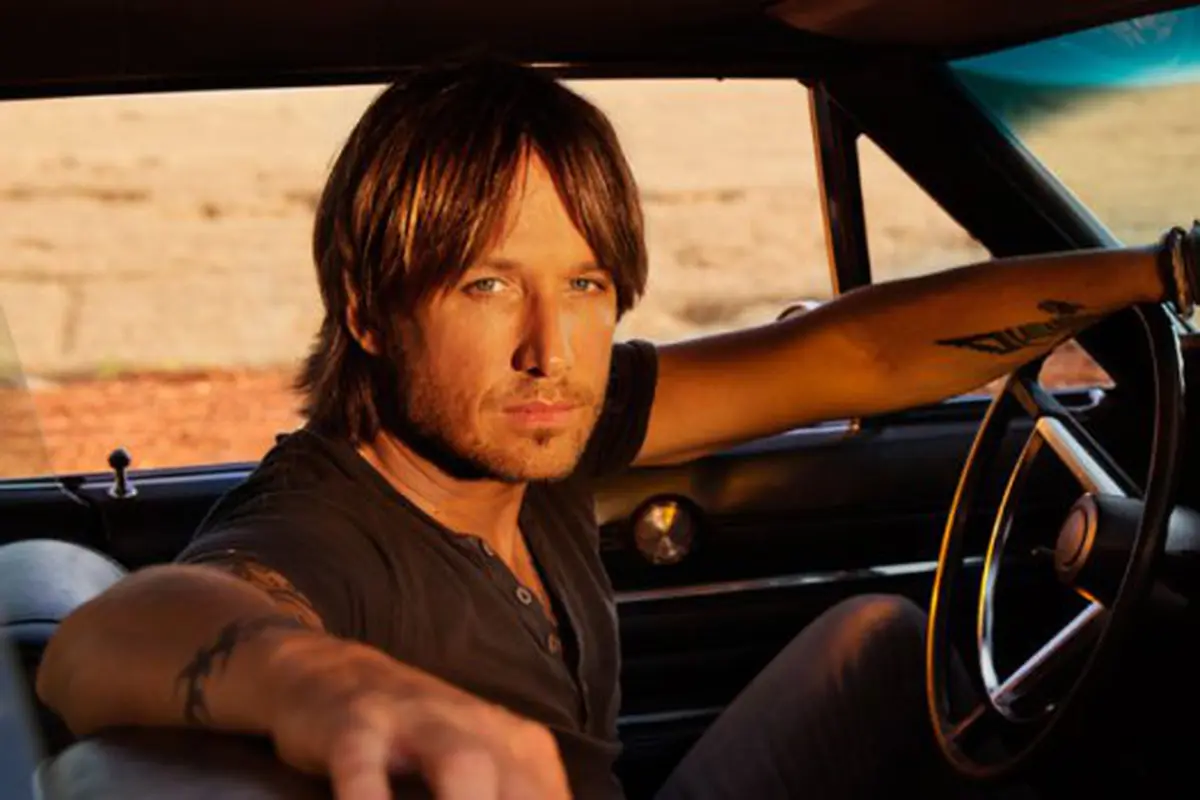 Keith Urban Rilis Videoklip yang Penuh Adegan Sensual