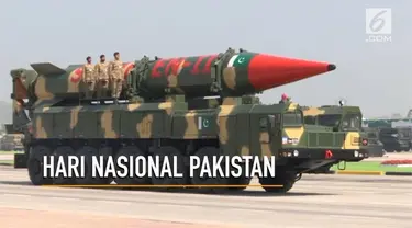 Masyarakat Pakistan rayakan hari nasional dengan parade militer di ibu kota Pakistan, Islamabad.