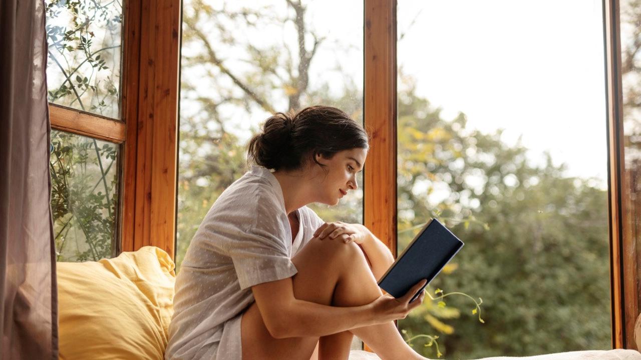 Gaya Hidup Slow Living? Coba Rumah Nuansa Kayu dan Warna Natural, Interior Cantik Penuh Makna