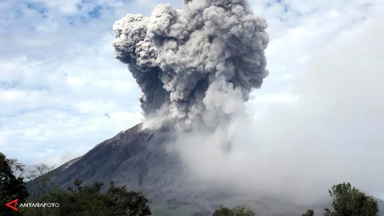 sinabung-131125b.jpg
