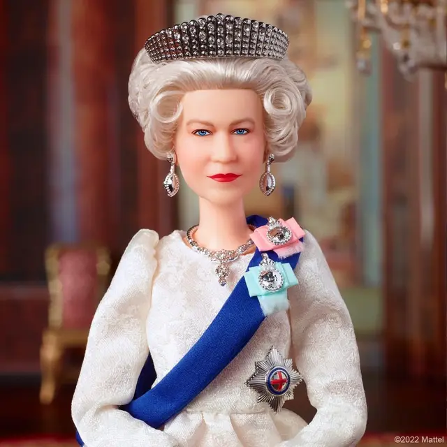 Ratu Elizabeth II Jadi Figur Boneka Barbie Terbaru, Kado Ulang Tahun ke-96