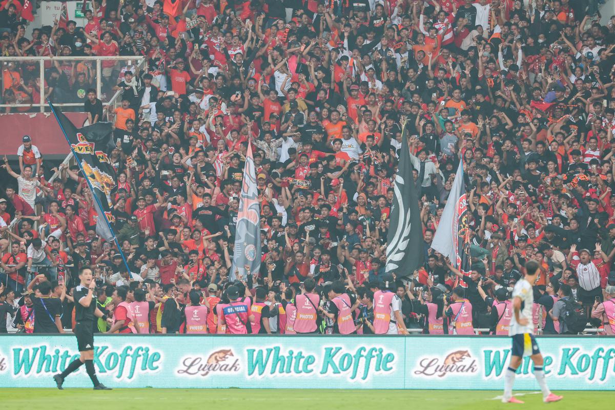 Persija Tekuk Persib 2-1 di SUGBK