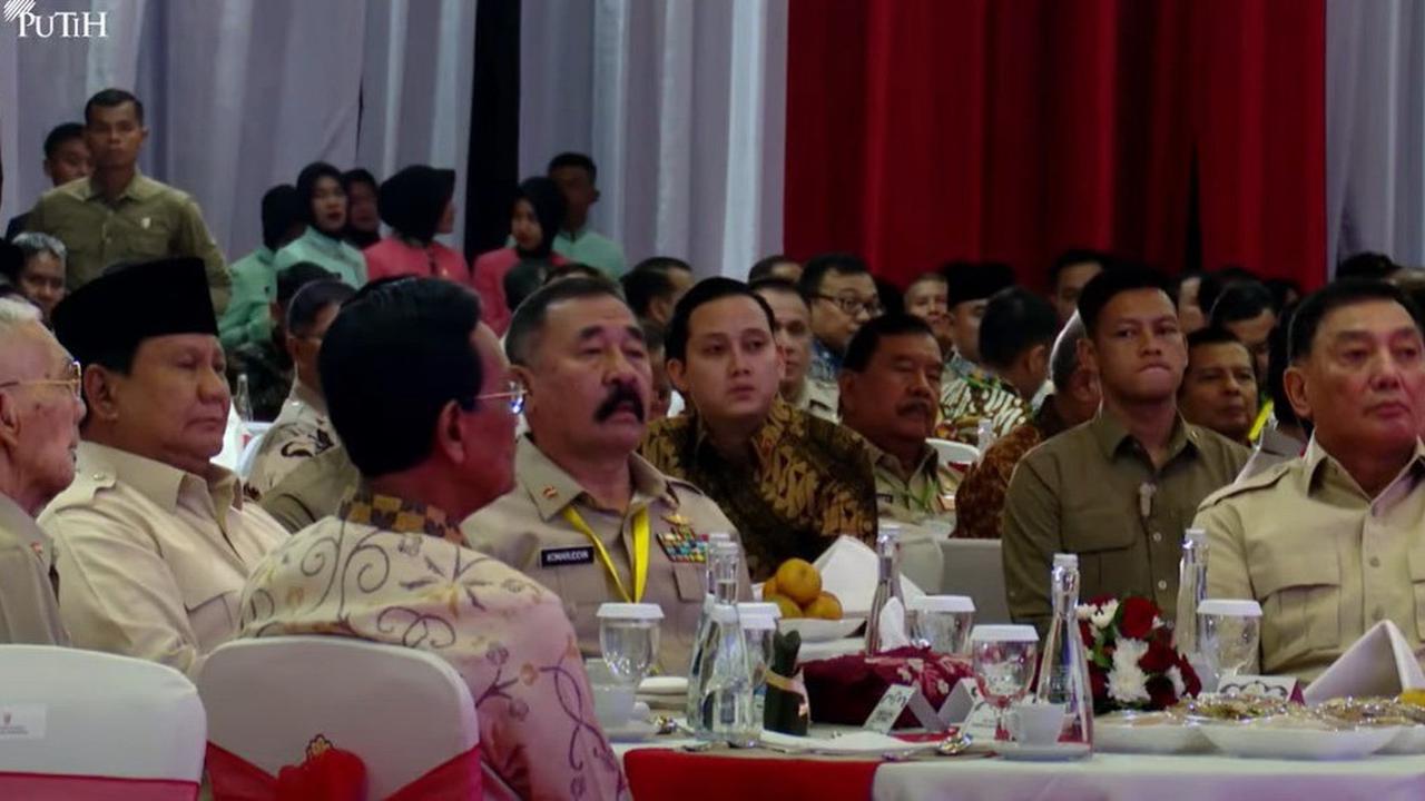 VIDEO: Lantang Plt Ketua Persatuan Purnawirawan TNI "Pak Prabowo Percayalah, Bapak Tak Sendirian!"