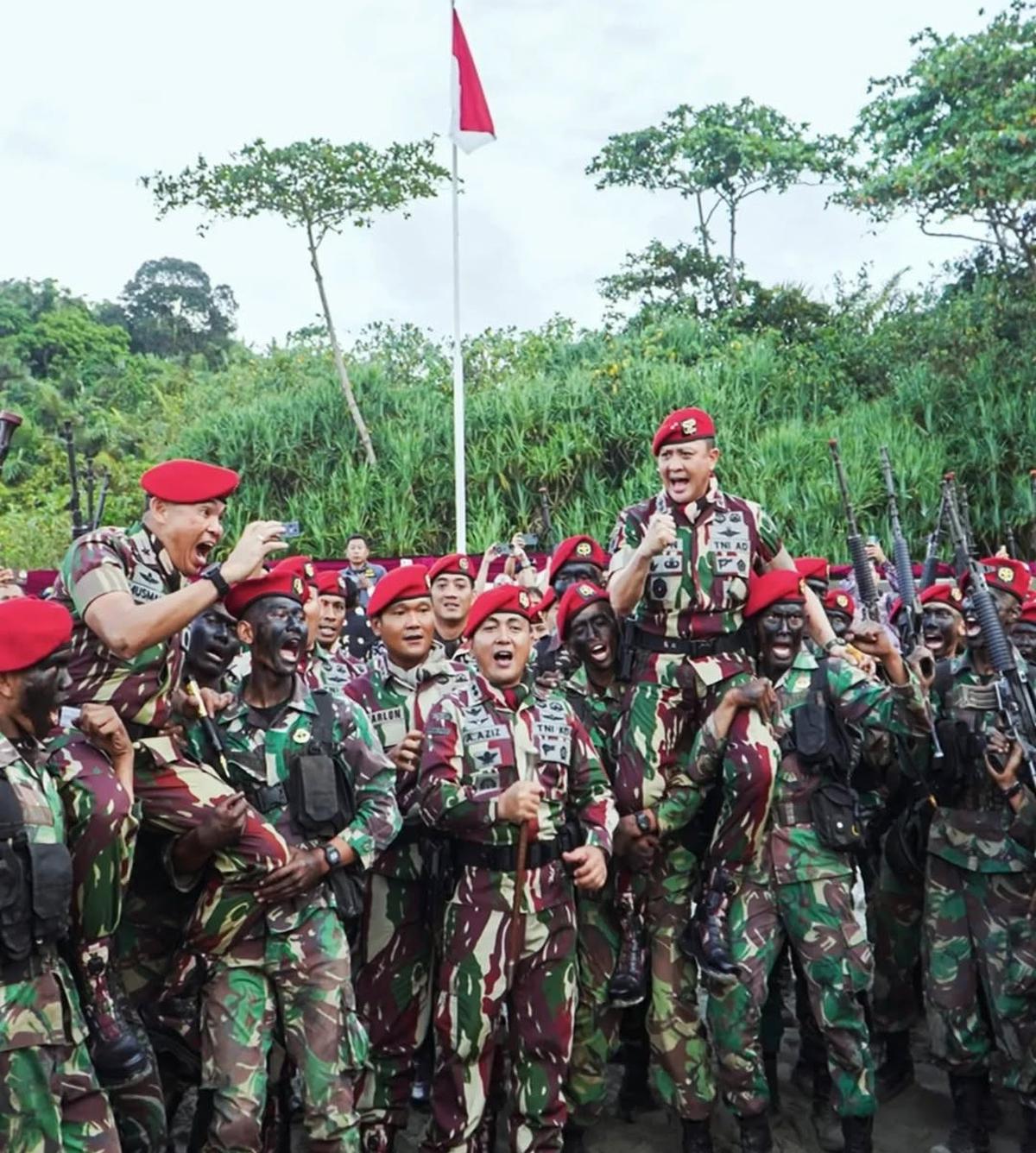 Potret Mayjen Djon Afriandi Digendong Kopassus Baru