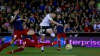 Atletico Madrid menang 3-1 atas Valencia. Sementara itu, komunitas musik rock progresif menyelenggarakan konser musik untuk Andy Julias.