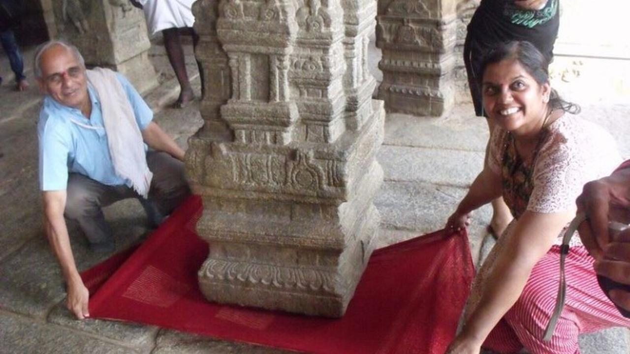 Pilar Kuil Ini Melayang Buat Heboh Masyarakat