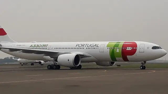 Airbus A330-900 Neo di Bandara Soetta, Tangerang (Dok Foto: Liputan6.com/Pramita Tristiawati)