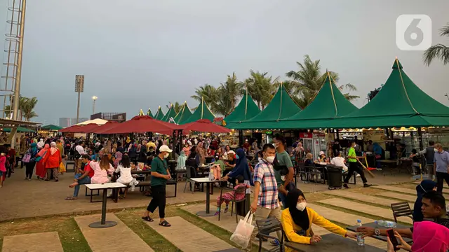 Pelonggaran Tempat Wisata, Pantai Pasir Putih PIK Penuh Wisatawan