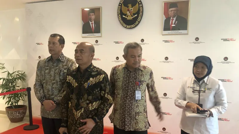 Menko PMK Muhadjir Effendy dan Kepala BNPB Doni Monardo.