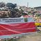 Area TPS ilegal di Kampung Turi, Kabupaten Bekasi disegel petugas gabungan dengan memasang garis PPLH serta membentangkan spanduk larangan aktivitas pembuangan di sekitar area. (Antara)